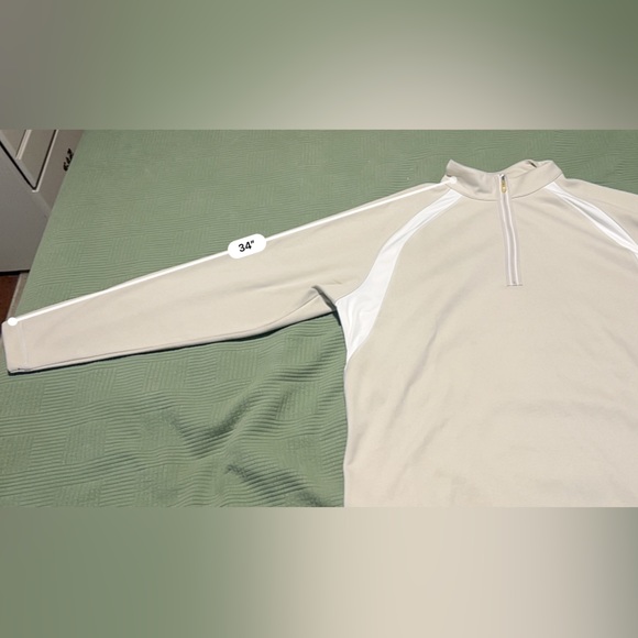 Nike Golf Beige with White accents Long Sleeve 1/4 Zipper Pullover
Size XL - Picture 13 of 13